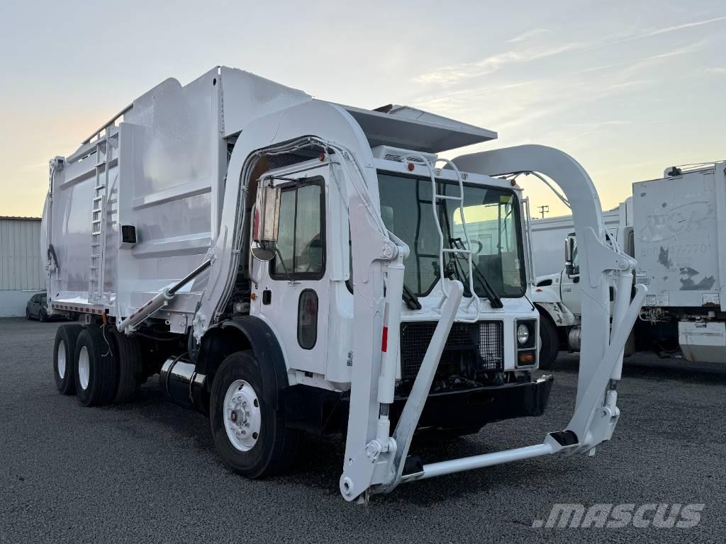 Mack MR Камиони за отпадъци