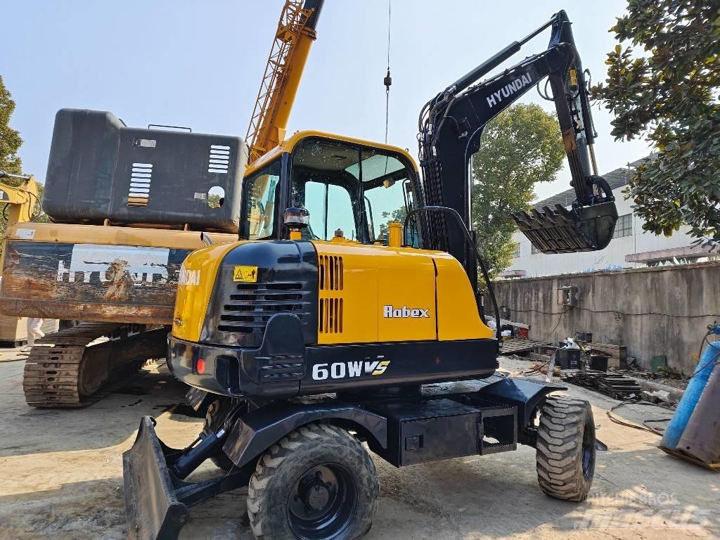 Hyundai Robex 60 W Колесни екскаватори