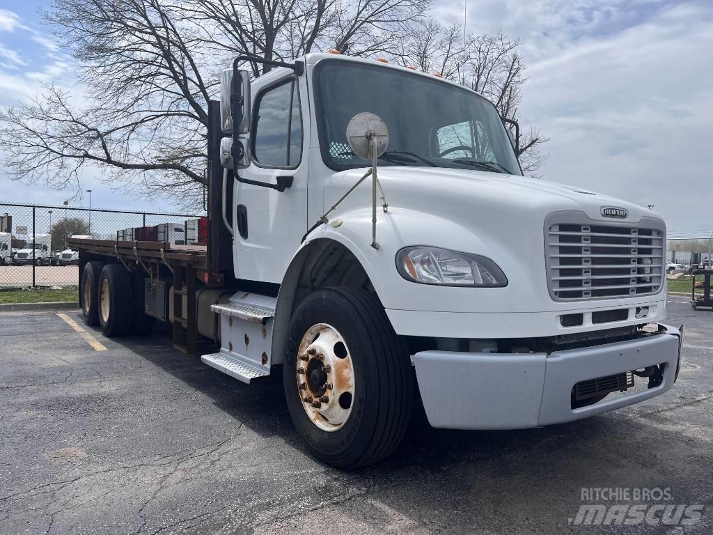 Freightliner M 106 Бордови