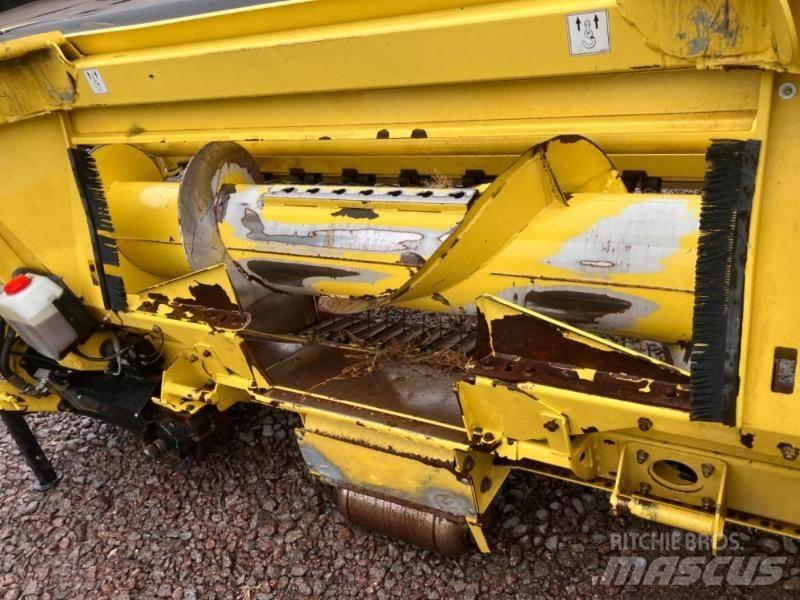 John Deere 8400 Самоходни фуражири