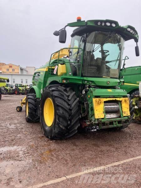 John Deere 8400 Самоходни фуражири