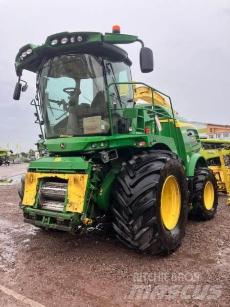 John Deere 8400 Самоходни фуражири