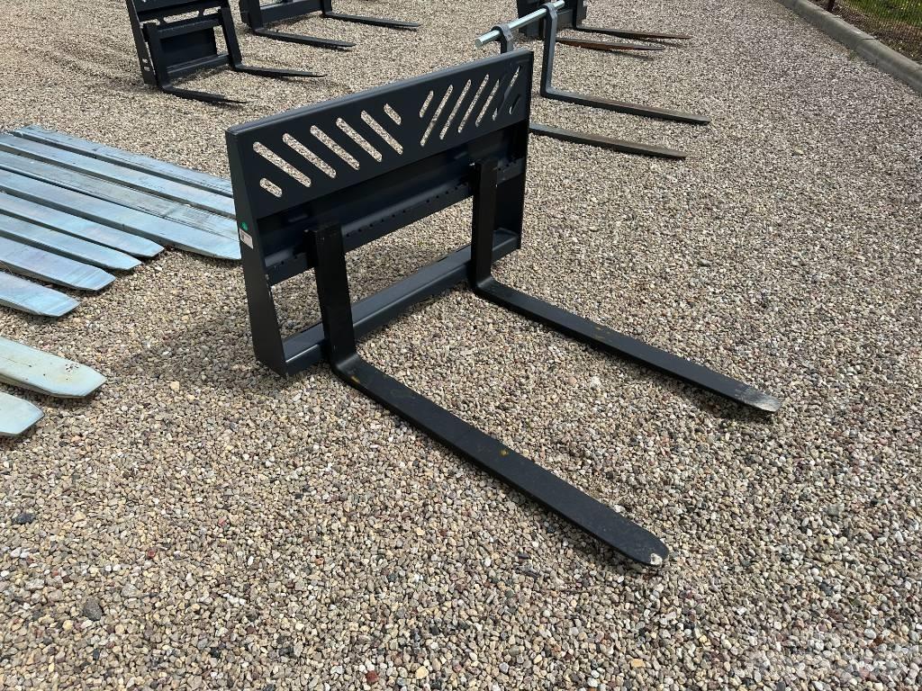 Bobcat Pallet forks Вили