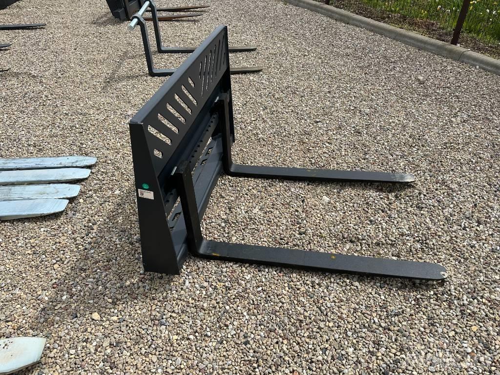 Bobcat Pallet forks Вили