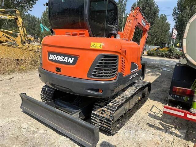 Doosan DX55 Мини екскаватори < 7 т