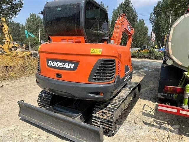 Doosan DX55 Мини екскаватори < 7 т