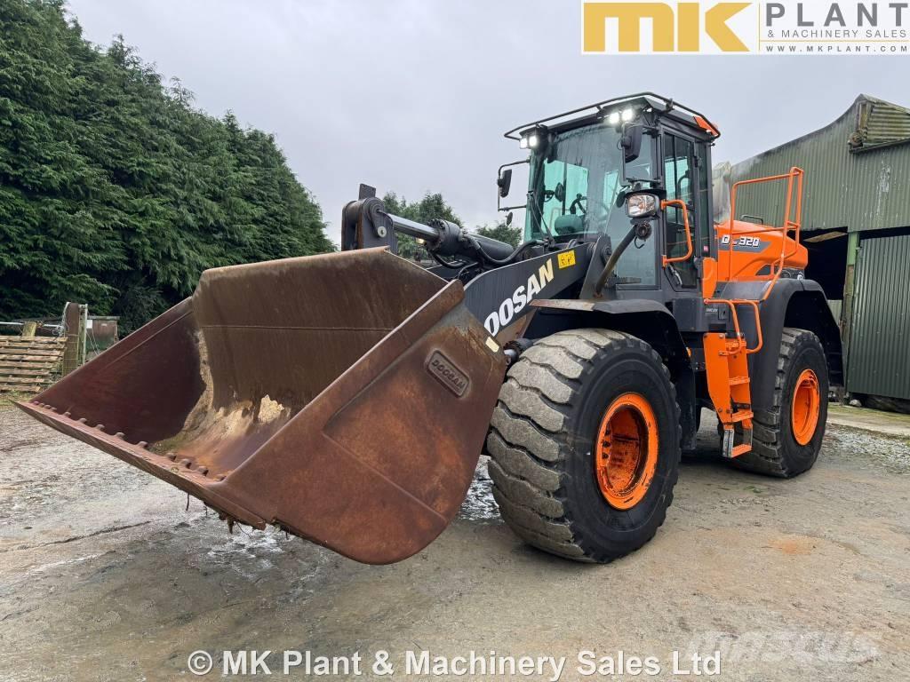 Doosan DL 320-7 Колесни товарачи