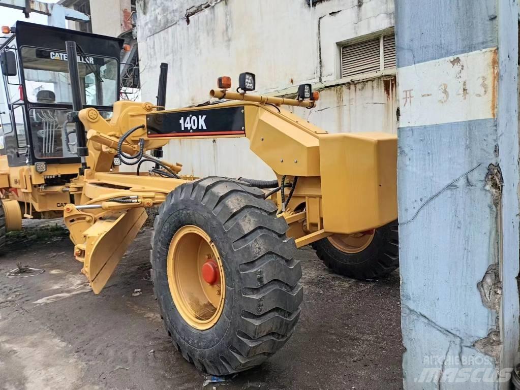 CAT 140 H Грейдери