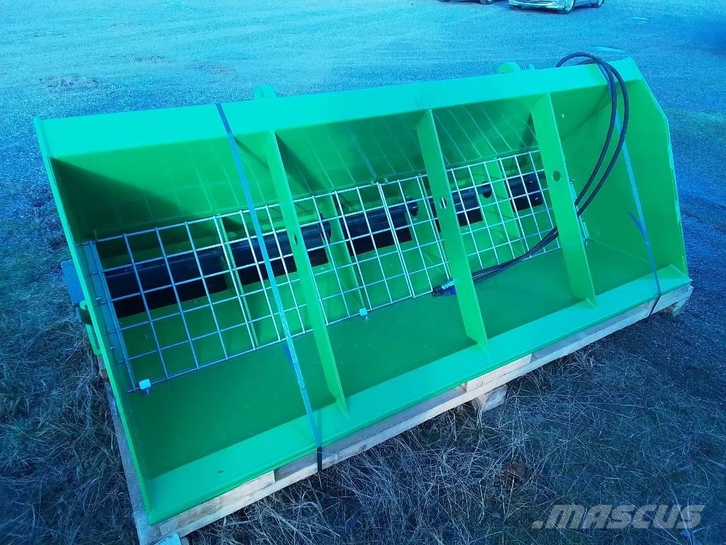 Sami SL-2300 Разстилачки на пясък и сол