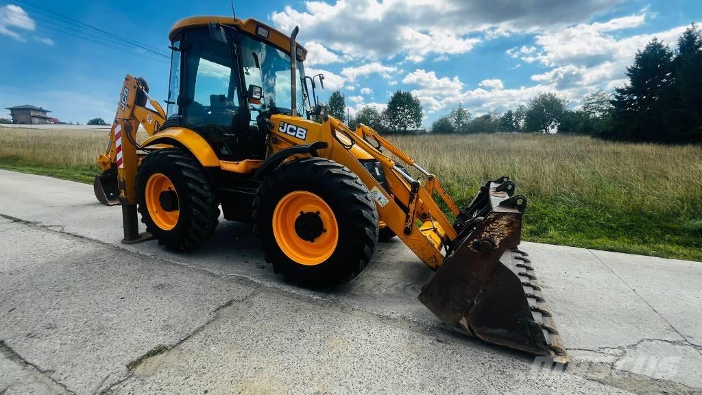 JCB 4CX Товарач със заден ексватор