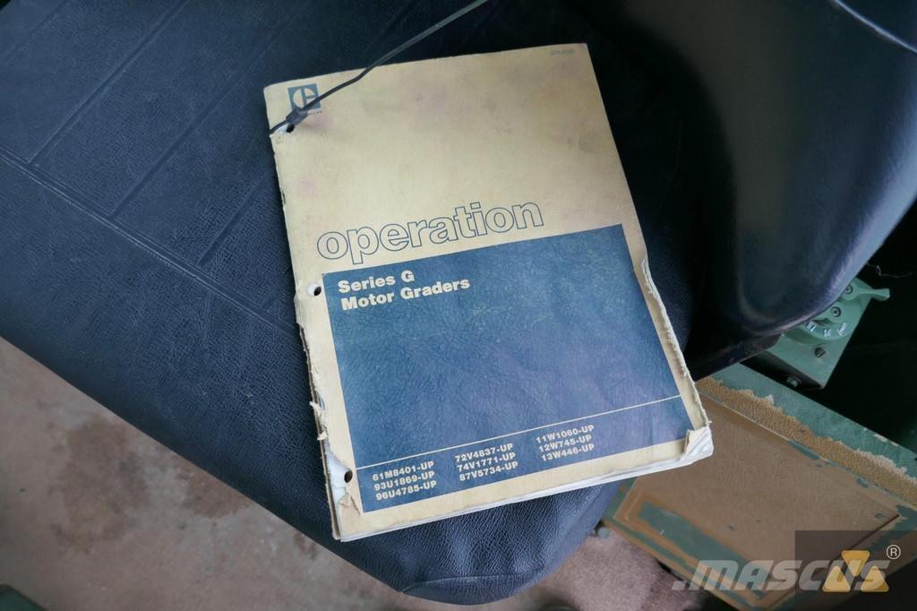 CAT 130G Ex-army Грейдери