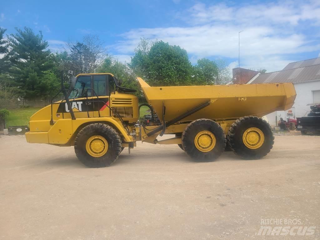 CAT 725 Дъмпери/моторни превозни средства