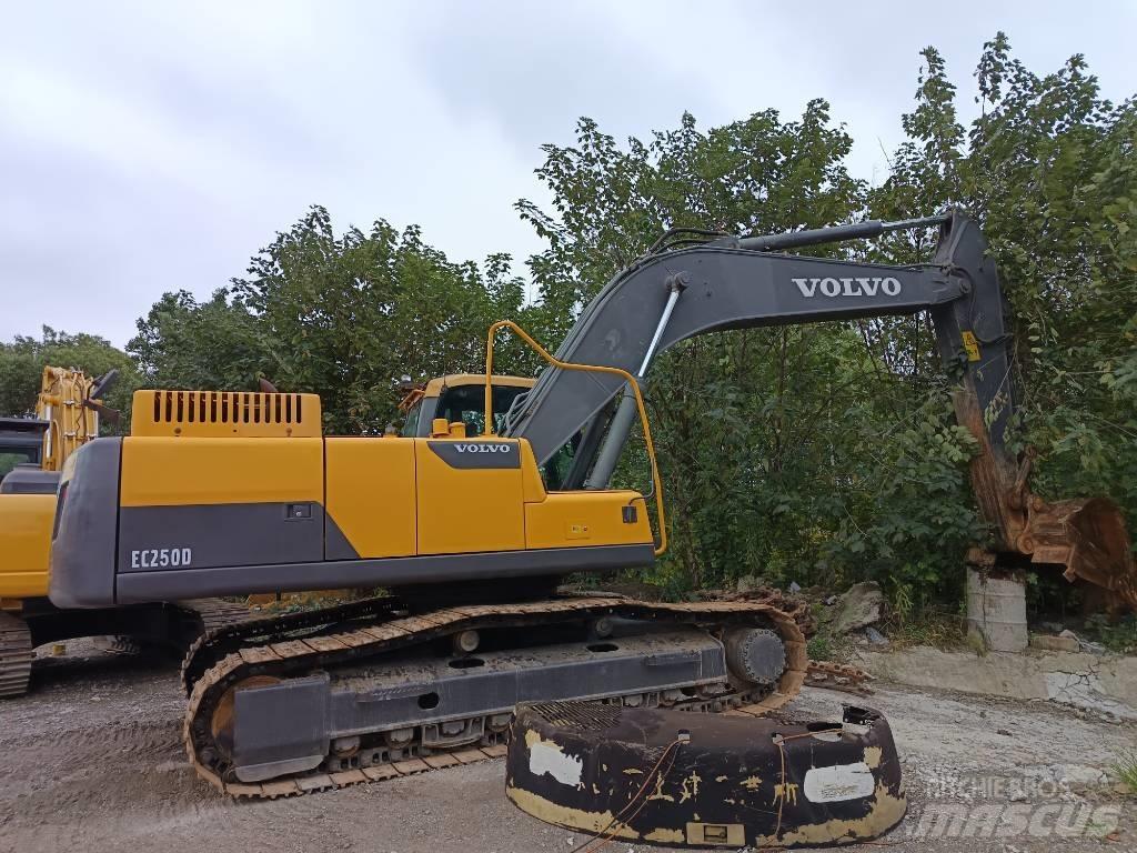 Volvo EC 250 Верижен екскаватор