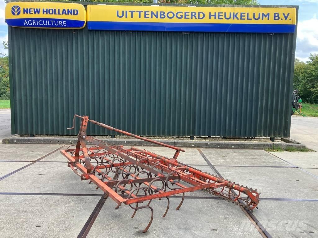 Kongskilde triltand Култиватори