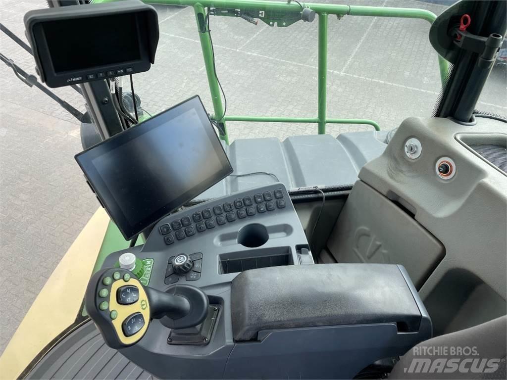 Krone BiG X 780 Фуражни комбайни