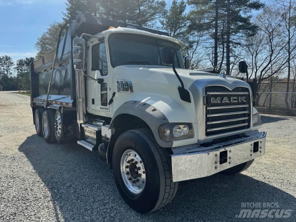 Mack GU433 Самосвал