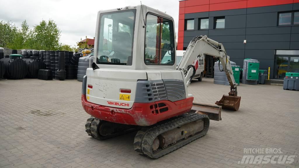 Takeuchi TB 235 Мини екскаватори < 7 т