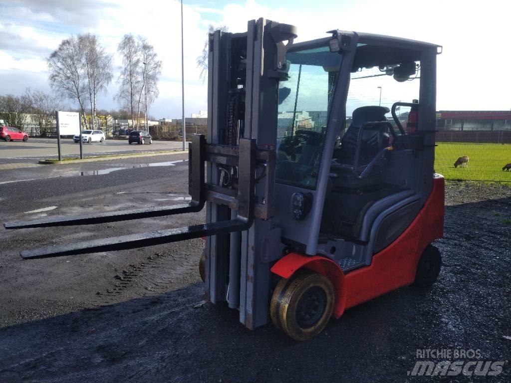 Jungheinrich TFG 320 Камиони с АГУ