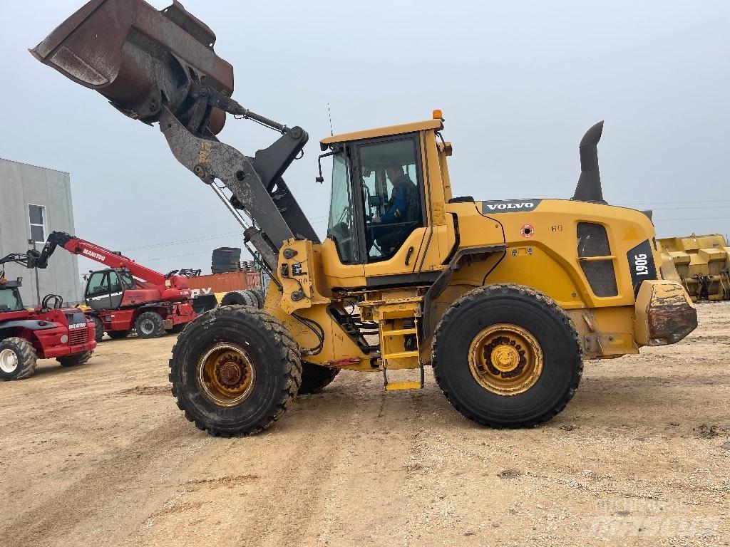 Volvo L 90 G Колесни товарачи