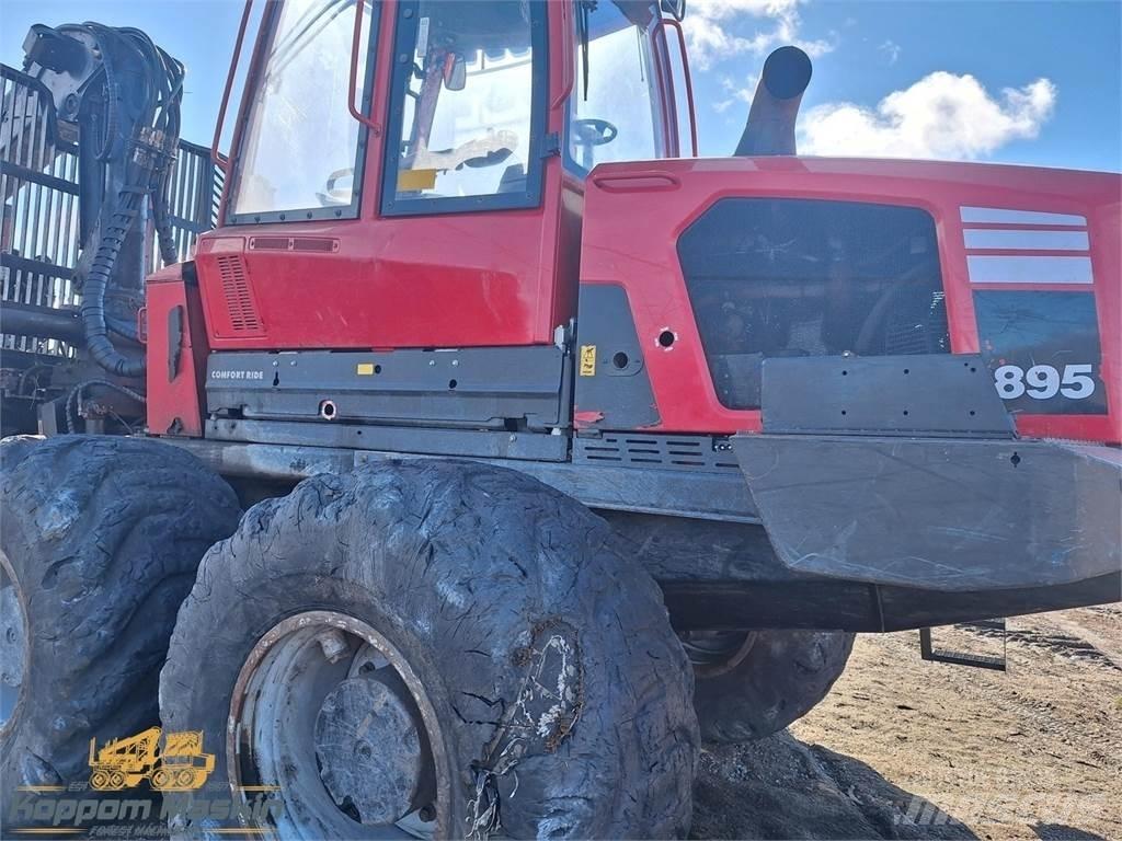 Komatsu 895 Харвестери