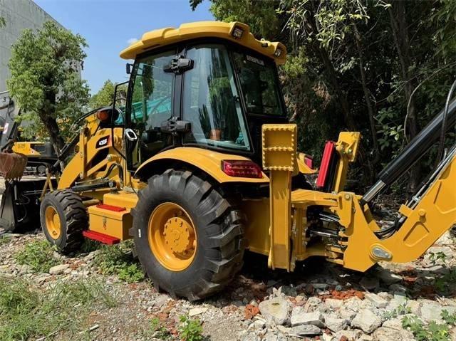 CAT 420 F Товарач със заден ексватор