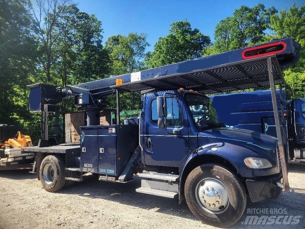 Freightliner M2106 Моторизирани платформи с талига