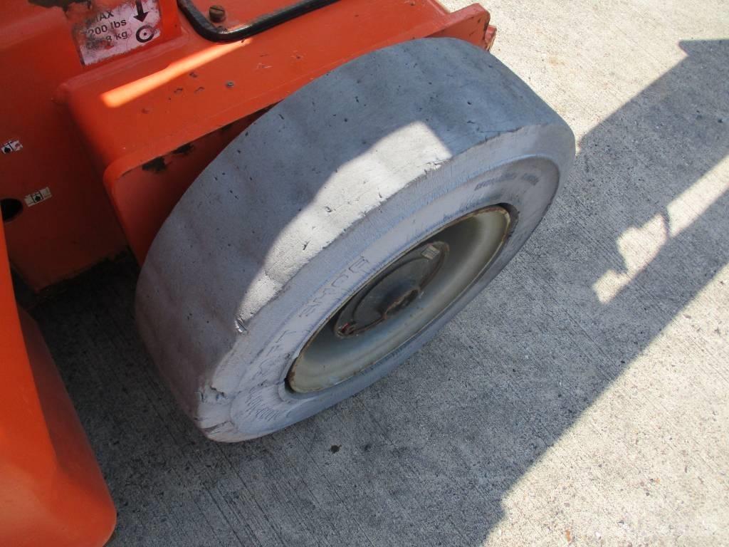 JLG E 400 AJPN (146) Съчленени стрелови подемници