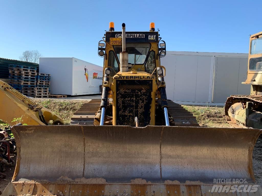 CAT D5B Верижни булдозери

