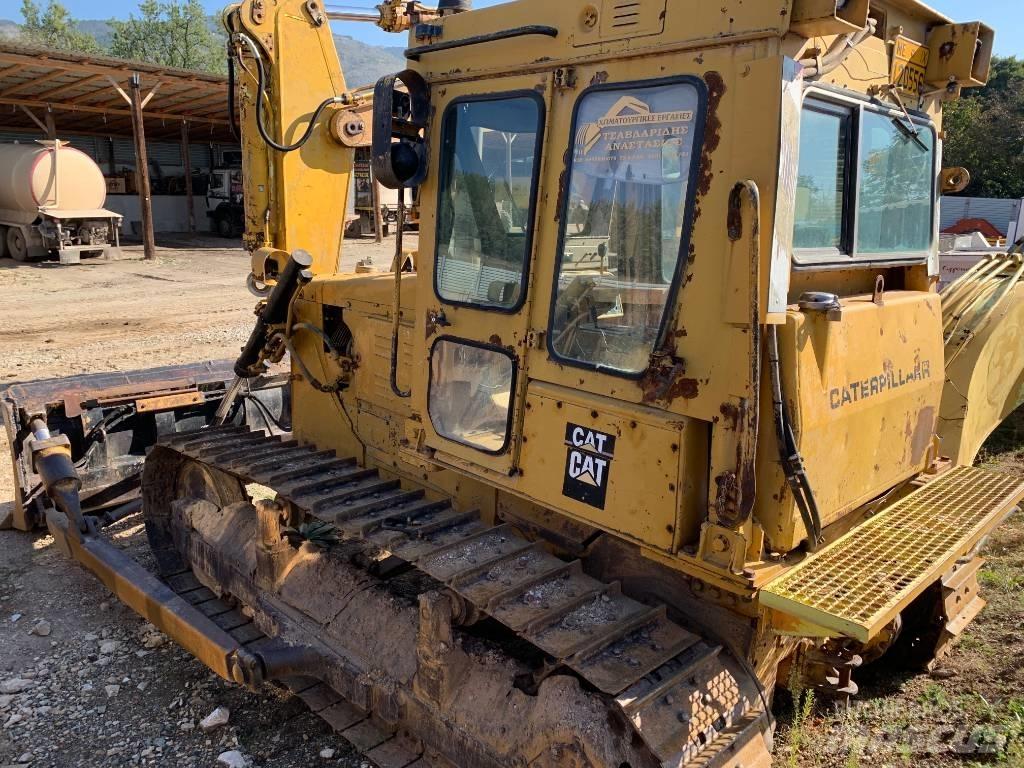 CAT D5B Верижни булдозери
