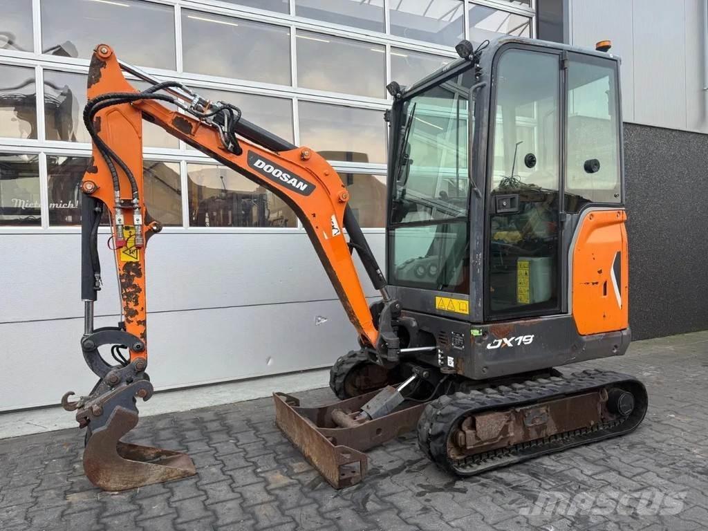 Doosan DX19 Мини екскаватори < 7 т
