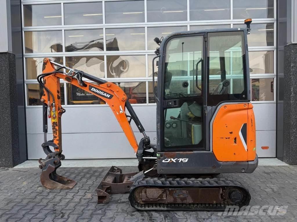 Doosan DX19 Мини екскаватори < 7 т