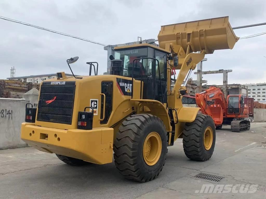 CAT 966H Колесни товарачи