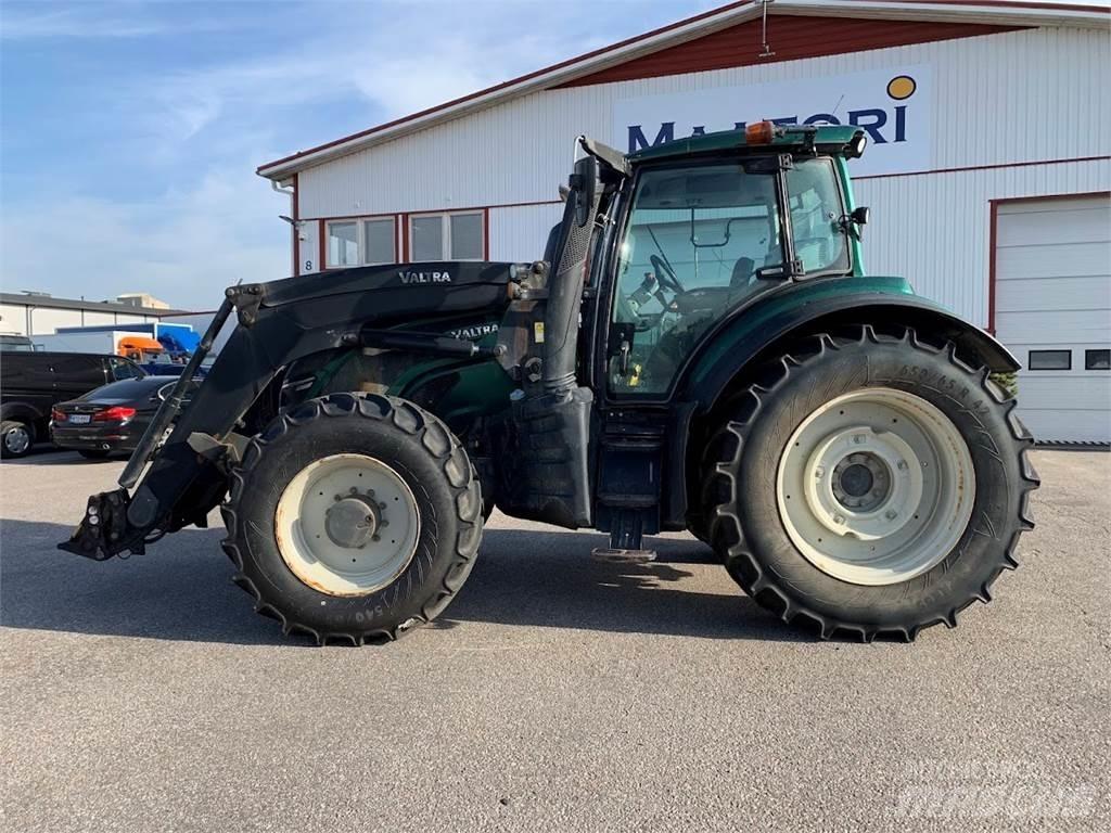 Valtra T234 Direct Трактори