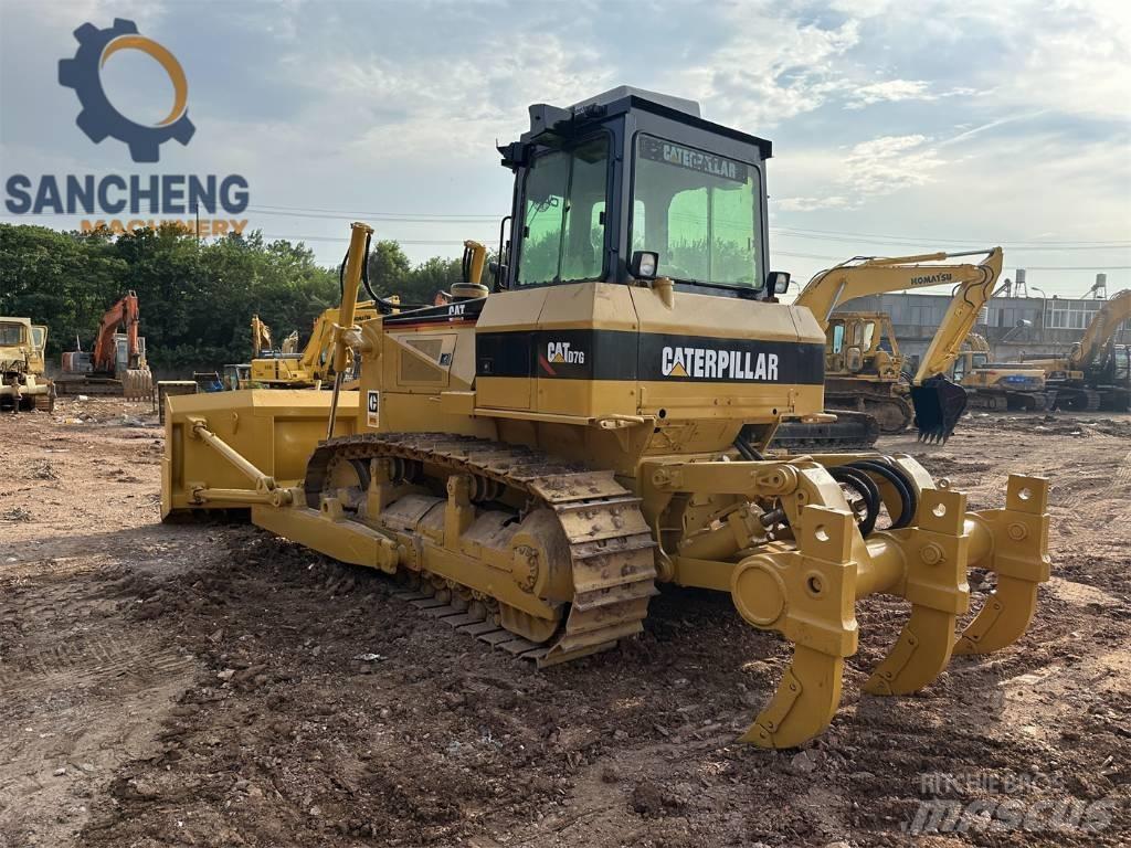 CAT D7G Верижни булдозери
