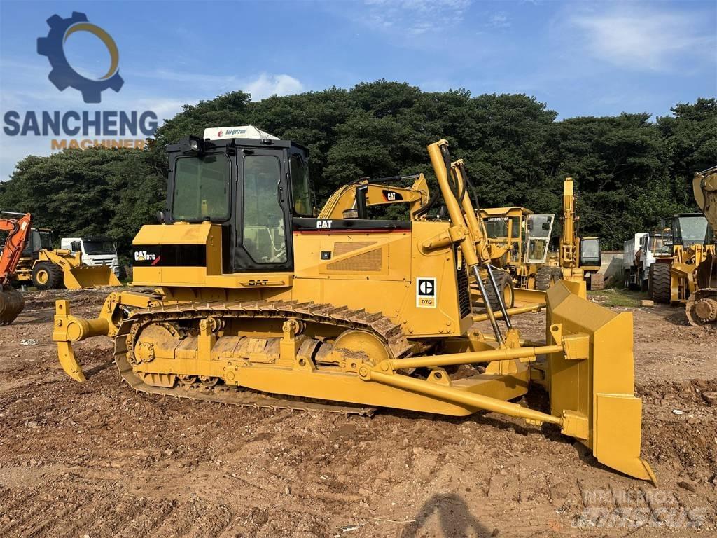 CAT D7G Верижни булдозери
