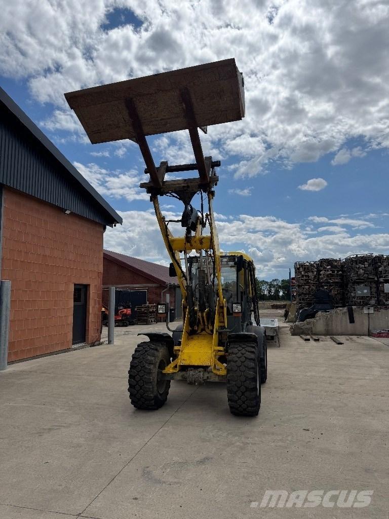 Wacker Neuson WL 44 Колесни товарачи