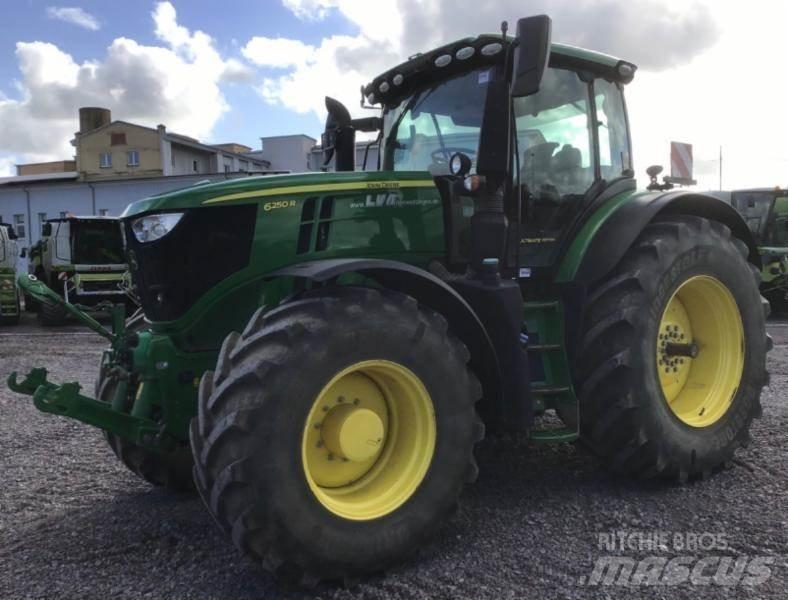 John Deere 6250 R Трактори