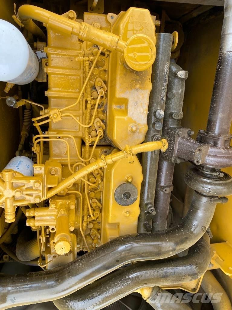 CAT 320 C Верижен екскаватор