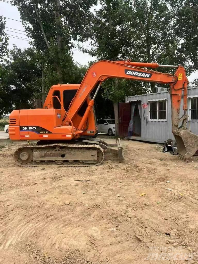 Doosan DH 80 Верижен екскаватор