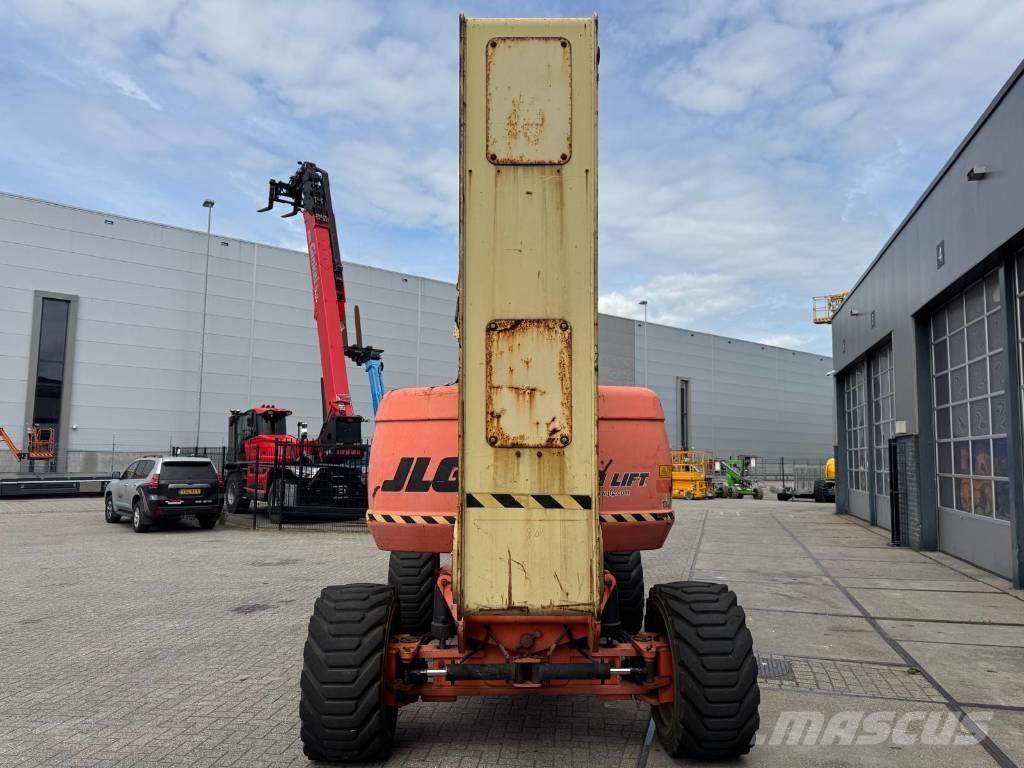 JLG 800 AJ Съчленени стрелови подемници