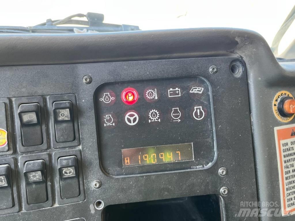 CAT 771D Твърди самосвали
