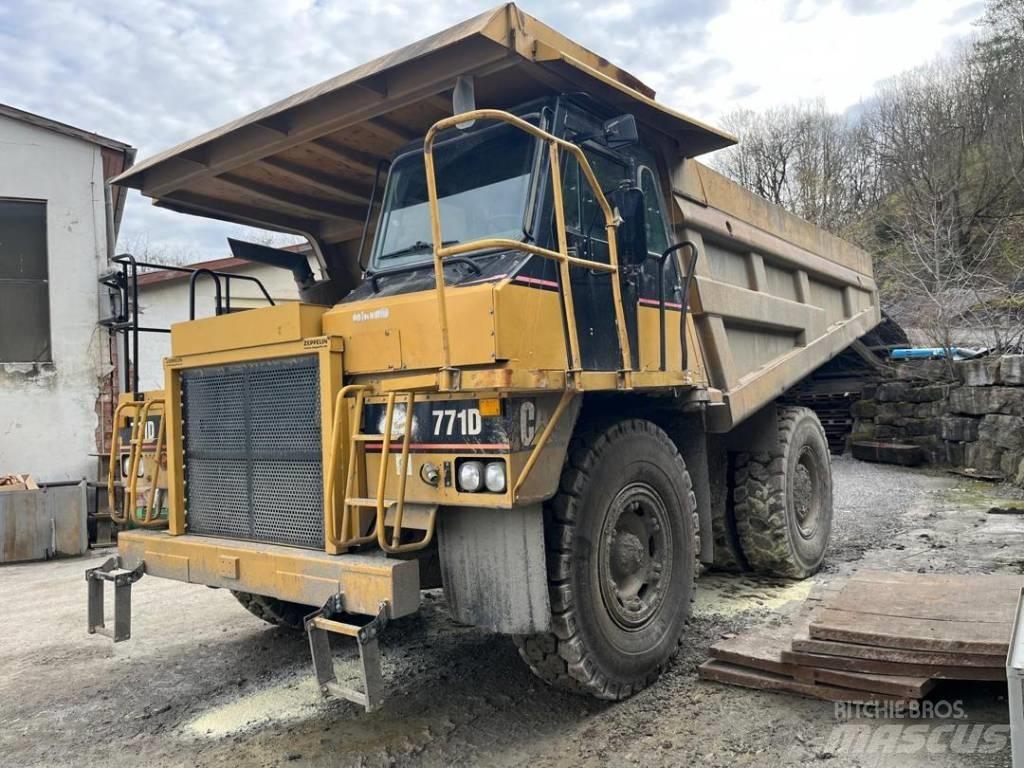 CAT 771D Твърди самосвали
