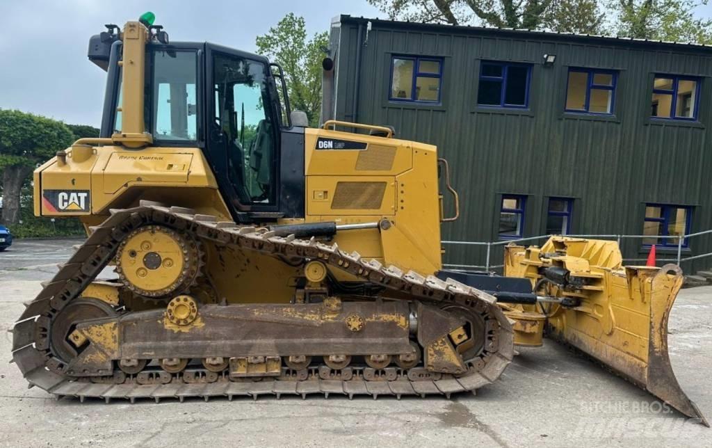 CAT D 6 N LGP Верижни булдозери
