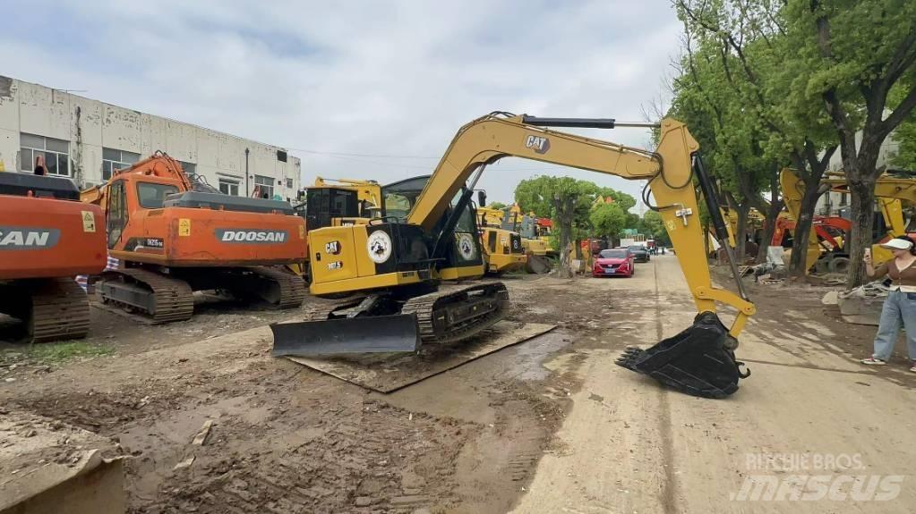 CAT 307 Средни екскаватори 7т - 12т