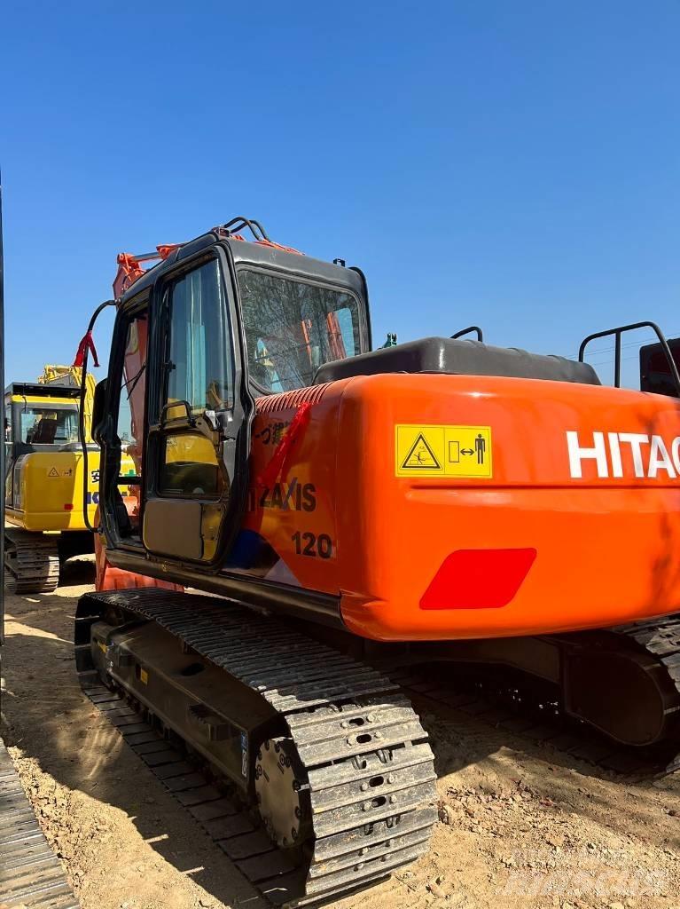 Hitachi ZX 120 Средни екскаватори 7т - 12т