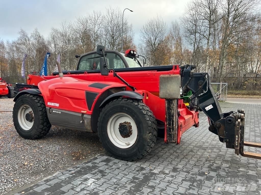 Manitou MT 1440 Телескопични товарачи