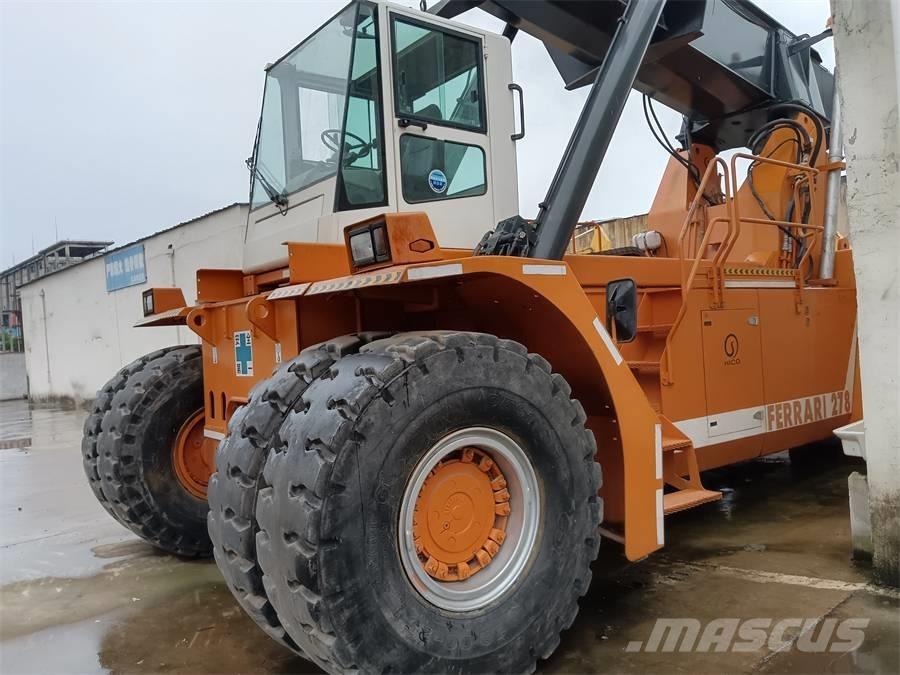 Ferrari 278 Кари повдигачи на контейнери