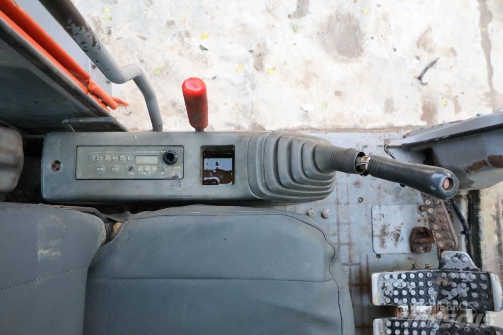 Hitachi ZX 200 LC-3 Верижен екскаватор