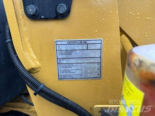 CAT  906M Колесни товарачи