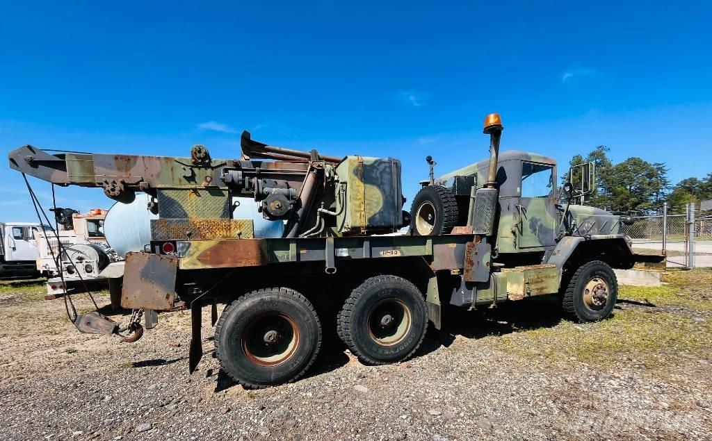 AM General M936 Автомобили за пътна помощ